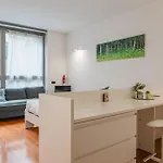 Apartment Guest Planet - Arco Della Pace Milan