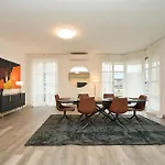 Absolute Luxury Home, 15 Minutes Walk San Siro Apartamento