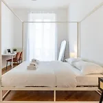شقة Duomo 15 Min Walk - Historic Center, 4 Bedrooms And 2 Terrace *