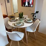 Homesix Appartement *