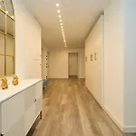 Absolute Luxury Home, 15 Minutes Walk San Siro * Milão