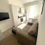Lejlighed Modern Apt, 25 Min Duomo, Metro 5 Min&wifi *