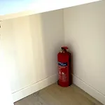 Modern Apt, 25 Min Duomo, Metro 5 Min & Wifi דירה *