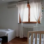 Elegante - 2 Camere, 2 Bagni, Garage E Balcone Apartament *
