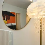 Apartamento Absolute Luxury Home, 15 Minutes Walk San Siro Milão
