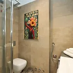 Absolute Luxury Home, 15 Minutes Walk San Siro شقة ميلان