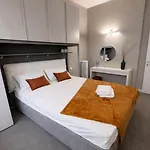 Leone 44 Fd Metro Tolstoi Appartamento Milano