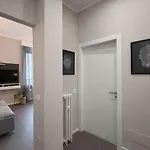 Leone 44 Fd Metro Tolstoi Appartamento