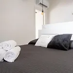 Appartement Navigli - Via Mortara 4 *