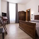 Amico Certosa Hotel Milão