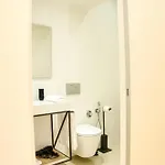 Corso Vittorio Emanuele Grandsuite - Position In Next To Duomo Apartment