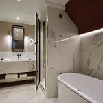 Hilton Otel