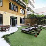 شقة Prestige Boutique Homes - Exlcusive Garden & Pool ميلان