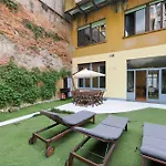 Prestige Boutique Homes - Exlcusive Garden & Pool ميلان