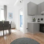 Self Check-in - 2 Bedrooms - Metro - 1000 Mbps * Milão