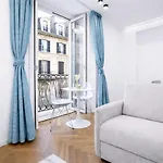 B And G San Babila- Luxury In The Heart Of - Design District 4* Mailand