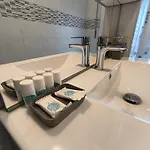 La Pace ميلان