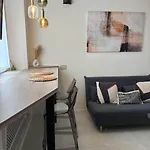 Apartment Liam Gem Navigli Design Milan