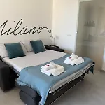 Stylish Flat Porta Venezia - Fast Wifi, Ac, Metro 6 Min From Duomo Milan * Milão