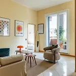 Brera, Posizione Con Terrazza E Vista Mozzafiato Apartament
