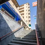 Appartamento Check-inganni, Sopra La Metropolitana Fianco Cdi Milano