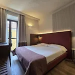 Mokinba Baviera Hotel