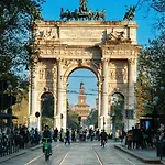 Casa Aleardi 1B - Arco Della Pace & Paolo Sarpi דירה