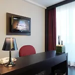 فندق كراون بلازا ميلانو سيتي 4*