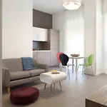 Up To - Residenze M13 *