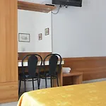 Mignon Ξενοδοχείο *