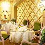Hotel Capitol 4*