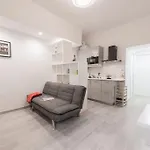 Διαμέρισμα Guesthost - Porta Garibaldi White Flats
