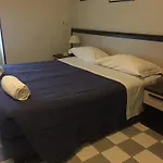 Arno *