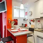 Rosso A Milano, Vicino Allo Ieo *