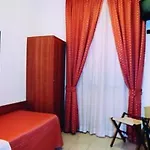 Hotel Mondial 2*