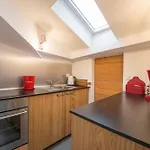 Quite And Lovely Attic - Paolo Sarpi 8 - Location Apartamento