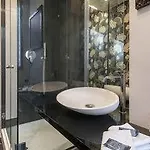 Royal Suites Hotel