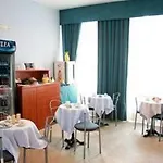 Alessander Hotel 2*