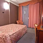 Mythos Hotel 3*