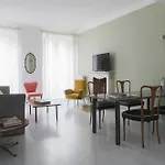 Apartment Brera In San Fermo