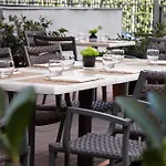 Otel Starhotels Tourist