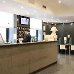 كلَب فندق