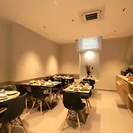 H21 ホテル 3*