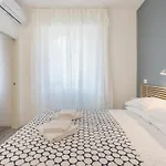 Up To - Residenze M13 *