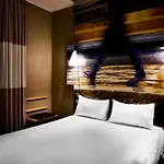 Ibis Centro Hotel 3*