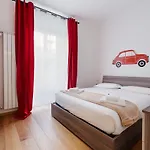 Guesthost - Buenos Aires & Lima Cosy Flat Apartamento Milão