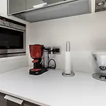 Stylish In Fashion District - Corso Venezia Apartamento