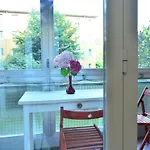 爱之家 *