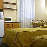 勒庞迪纳住宿 公寓式酒店 3*