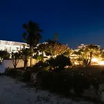 فندق Hotel Ristorante Cavalluccio Marino